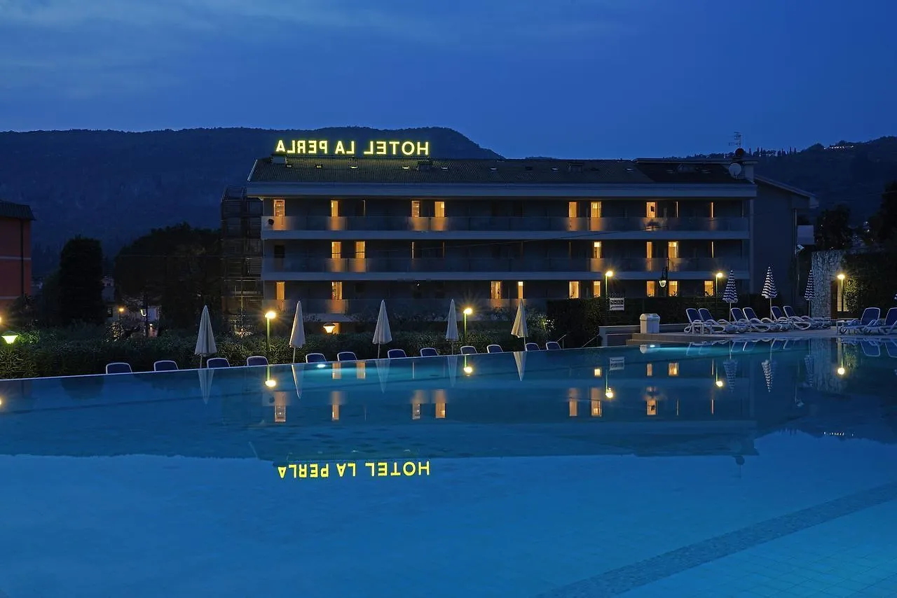 Hotel La Perla - Bike Hotel Garda   Garda (Verona)