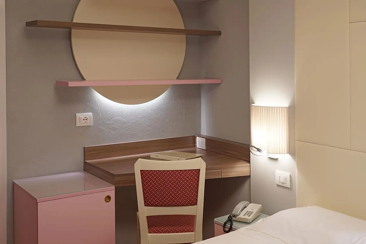 Hotel La Perla - Bike Hotel Garda
