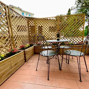 Luxury Careggi Apartment Florence