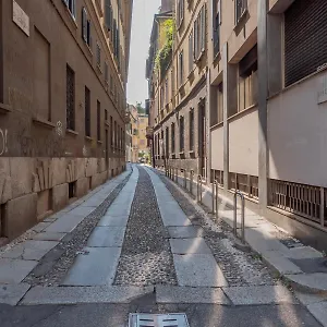 Italstay - Disciplini -10 Min Dal Duomo Apartment Milan