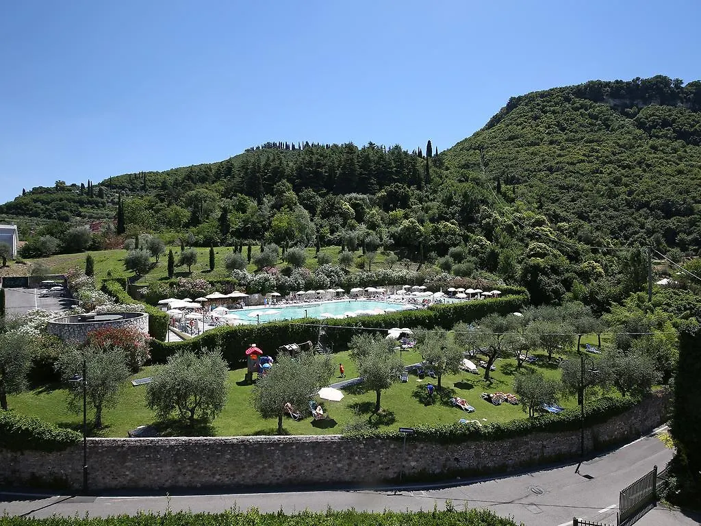 Hotel La Perla - Bike Hotel Garda  3*, Garda (Verona)