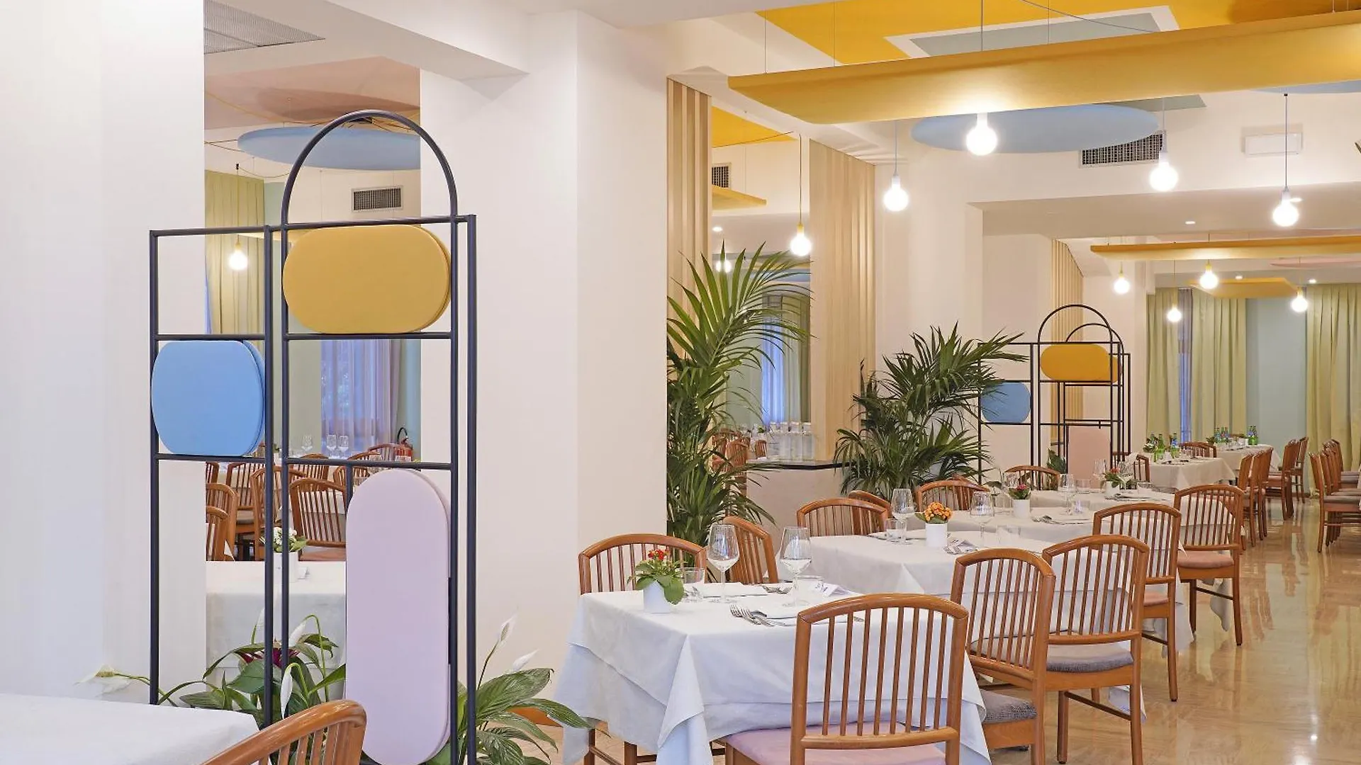 Hotel La Perla - Bike Hotel Garda   Garda (Verona)