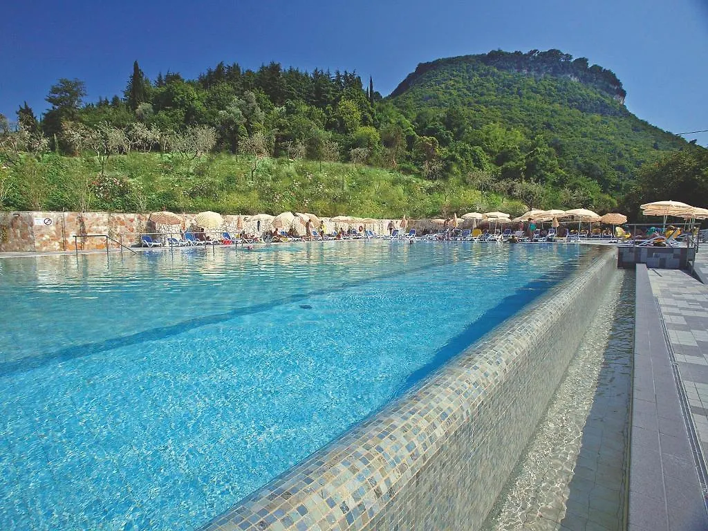 Hotel La Perla - Bike Hotel Garda