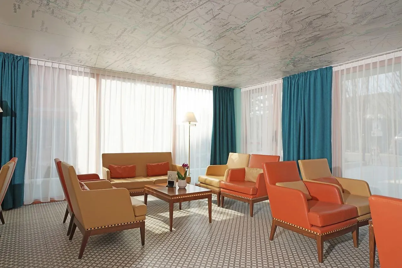 ***  Hotel La Perla - Bike Hotel Garda  Italy