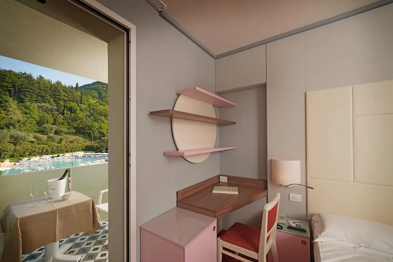 Hotel La Perla - Bike Hotel Garda