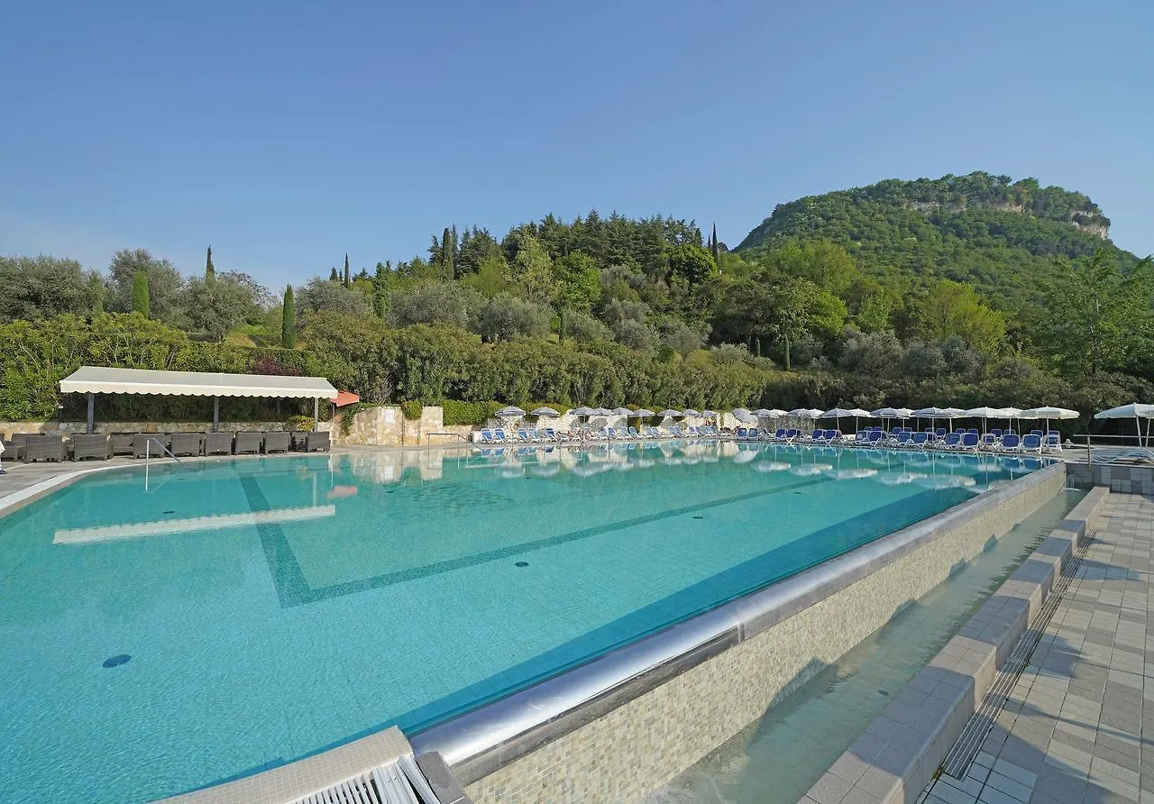 Hotel La Perla - Bike Hotel Garda  3*, Garda (Verona) Italy