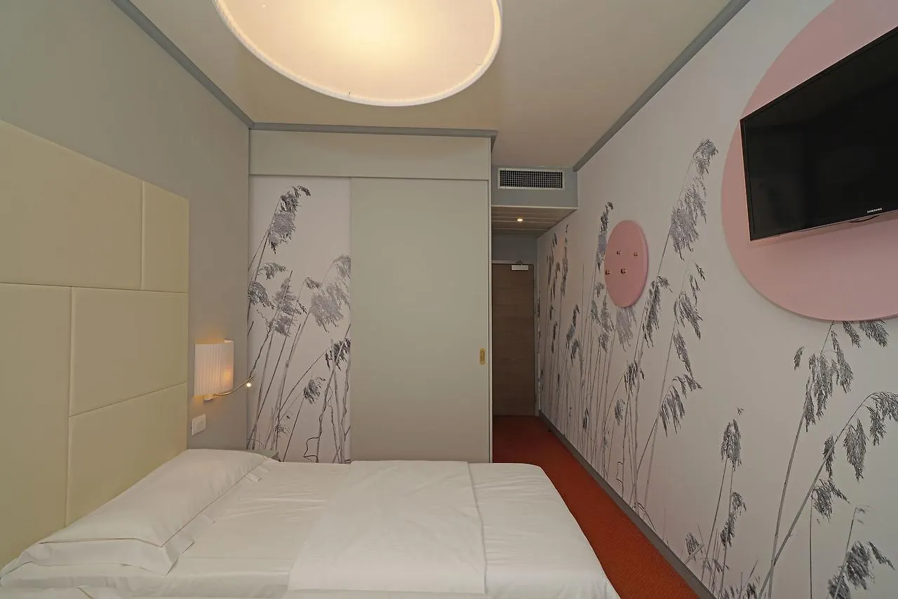 Hotel La Perla - Bike Hotel Garda