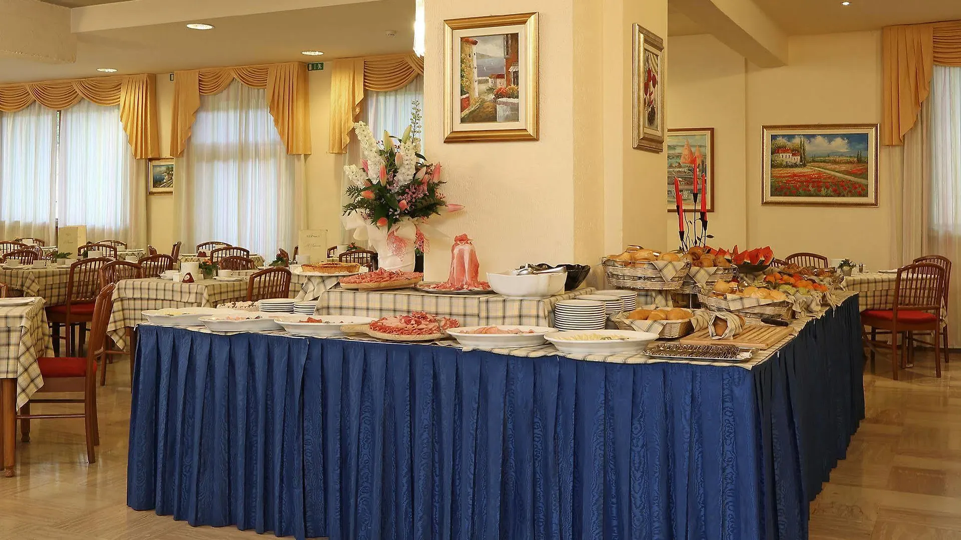 Hotel La Perla - Bike Hotel Garda  Garda (Verona)