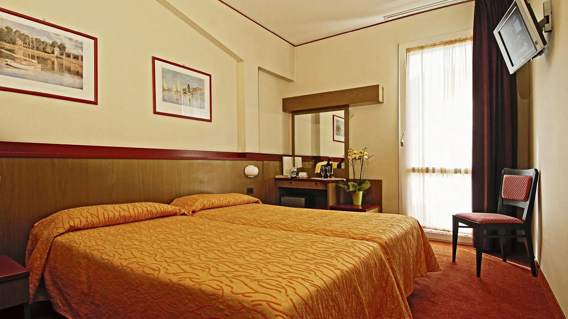 Hotel La Perla - Bike Hotel Garda  Italy