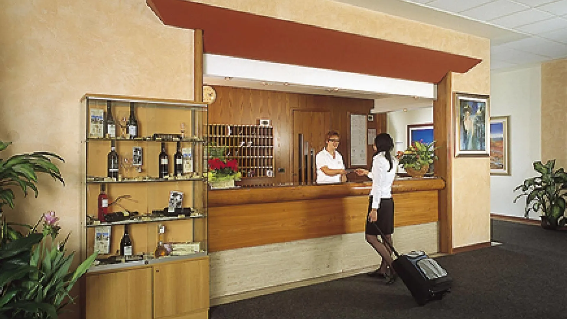 Hotel La Perla - Bike Hotel Garda  3*, Garda (Verona)