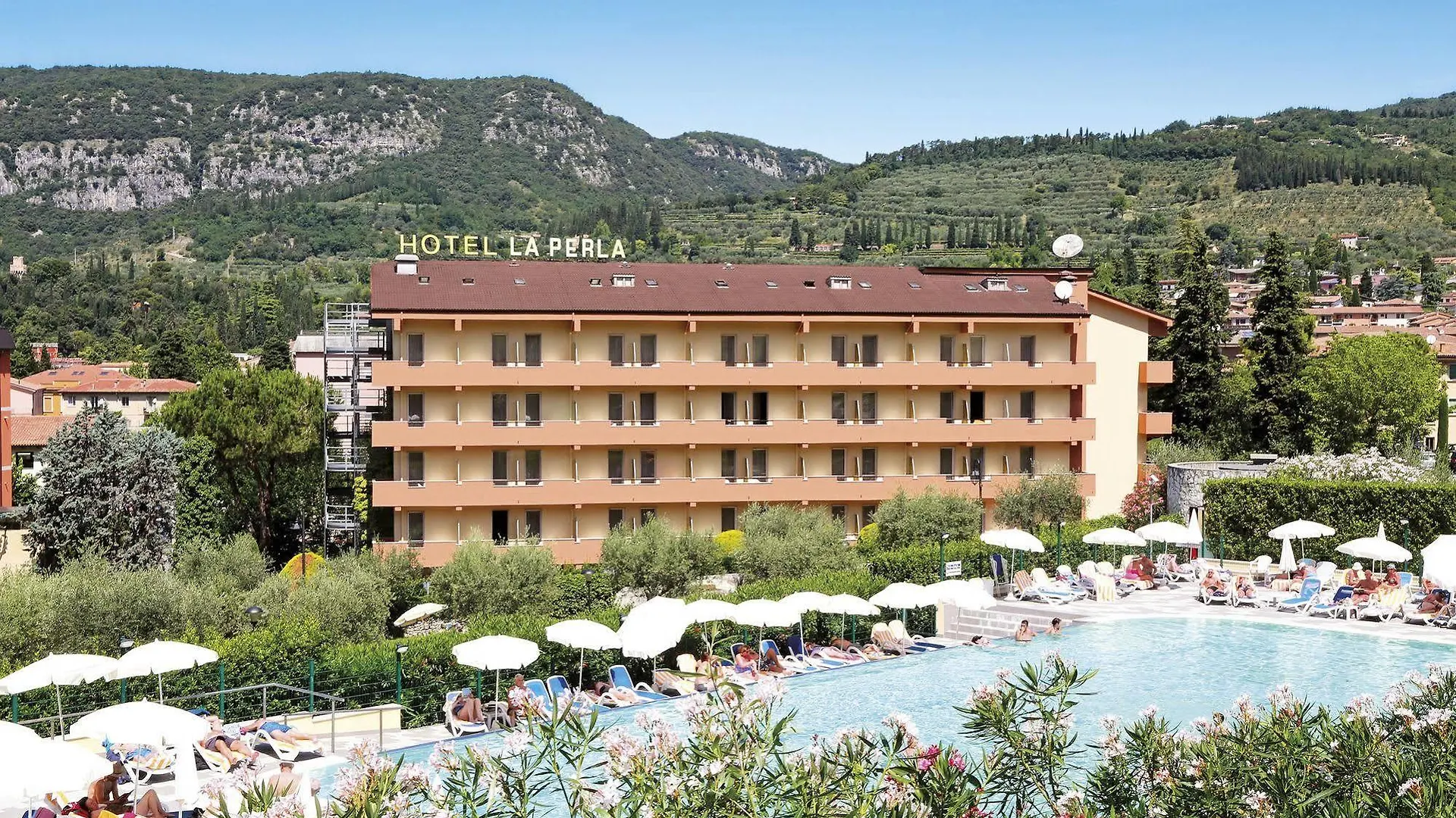Hotel La Perla - Bike Hotel Garda  Italy